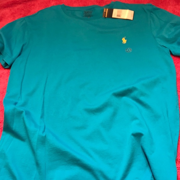 NWT Men’s Polo t-shirt - Picture 2 of 2
